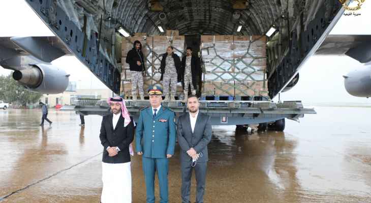 الجيش اللبناني تسلّم 70 طنا من المواد الغذائية مقدمة هبة من قطر
