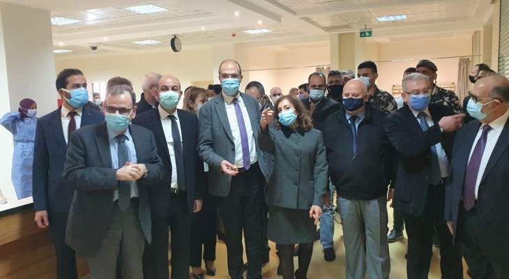 وزير الصحة افتتح مركز التلقيح ضد كورونا مستشفى الطوارئ التركي بصيدا