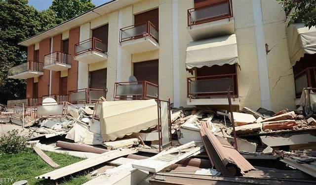 زلزال بقوة 6.4 يهز وسط إيطاليا قرب مدينة بيروجيا ويوقع قتلى وجرحى