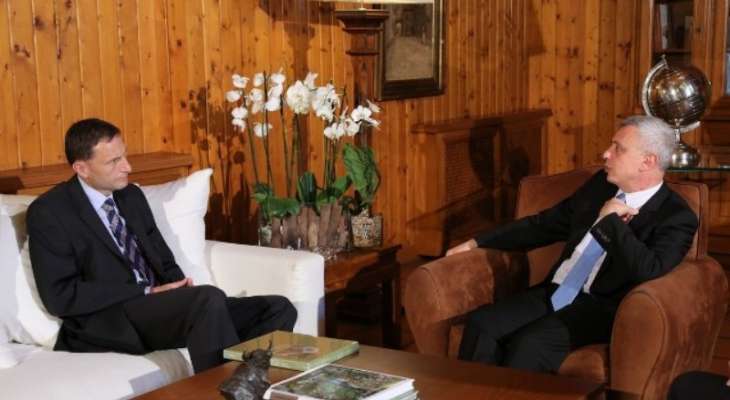 فرنجية عرض التطورات مع السفير البولوني في لبنان