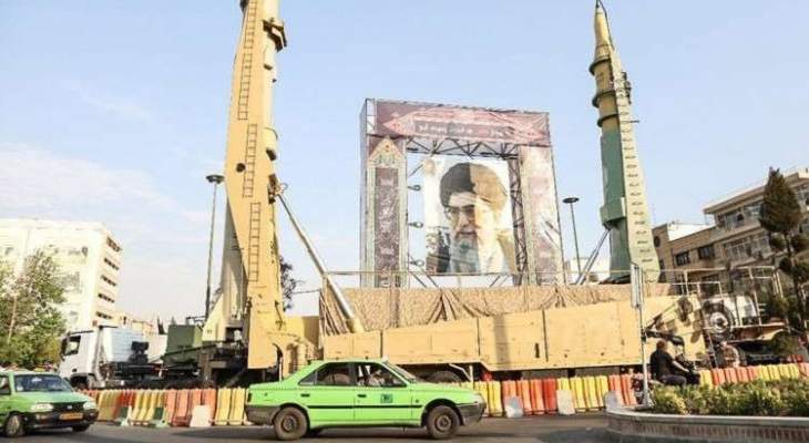  القوات الايرانية تستعرض صواريخ "s 300" محلية الصنع وسط طهران  