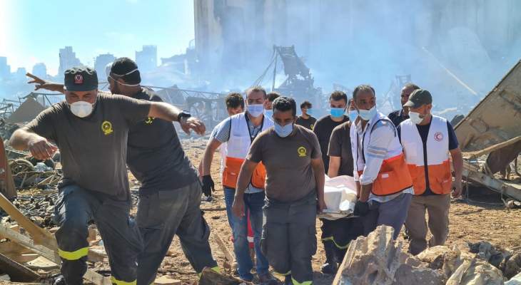 النشرة: فريق من مستشفى الهمشري ساعد بعملية انتشال جثث ضحايا انفجار بيروت