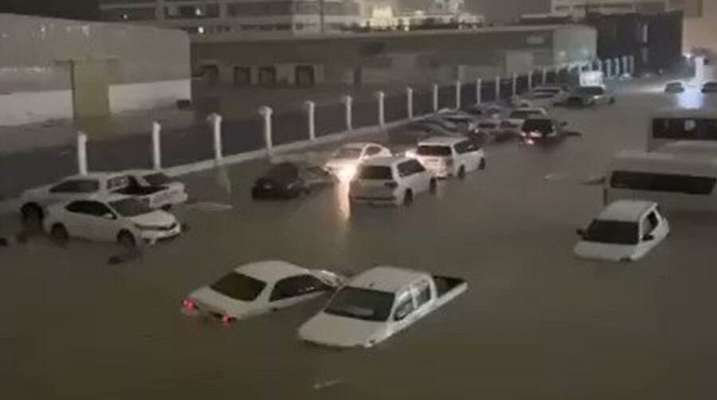 الداخلية الإماراتية: لا خسائر بالأرواح أو إصابات بالغة بسبب الأمطار والسيول