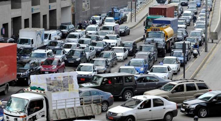 التحكم المروري: حركة مرور كثيفة من جسر الفيات تجاه العدلية