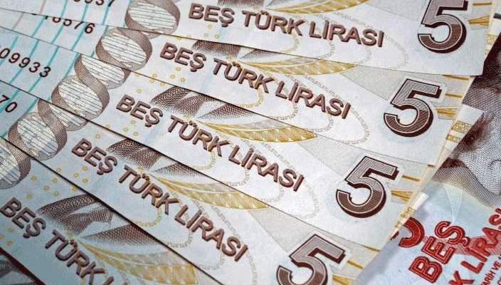 الليرة التركية سجلت ادنى مستوى في تاريخها بعد خفض الفائدة
