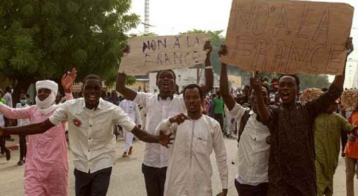 "فرانس برس": مئات الاشخاص تظاهرت في نجامينا احتجاجاً على وجود فرنسا في تشاد