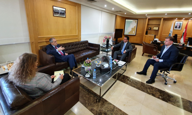 السفير السوري التقى حمية: الايجابية قائمة وتفعيلها مرهون بالمبادرة اللبنانية