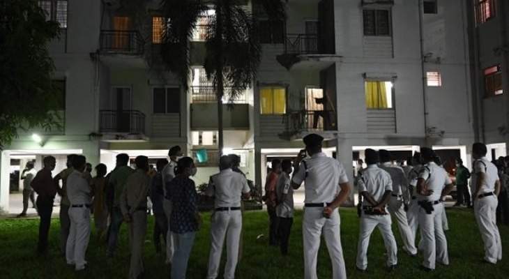 مقتل 11 بينهم 8 أطفال في انهيار مبنى بمدينة مومباي الهندية