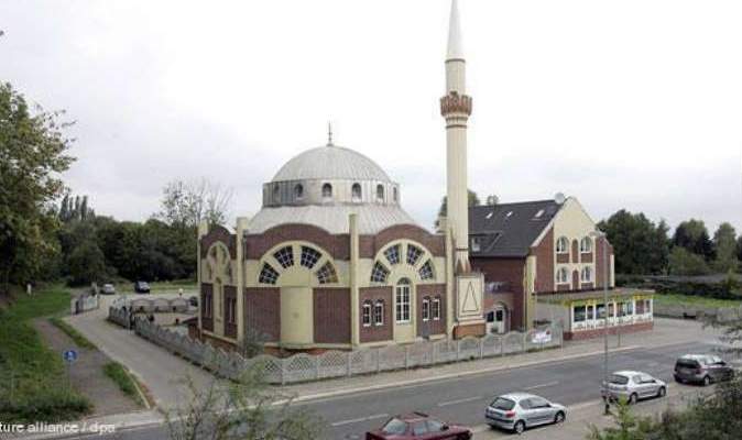 شخص حاول احراق مسجد هاغن في ولاية شمال الراين غربي المانيا