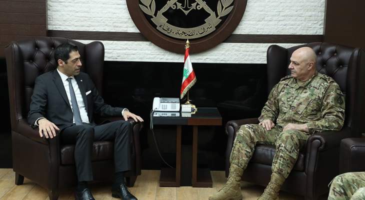 قائد الجيش التقى حنكش وبحث مع سفير بريطانيا بعلاقات التعاون بين جيشي البلدين
