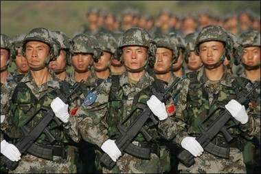 الجيش الصيني: مدمرة أميركية دخلت بحر الصين الجنوبي بشكل غير قانوني