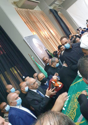 بري يقلد الشيخ قبلان وسام الأرز الوطني من رتبة الوشاح الأكبر الذي منحه إياه الرئيس عون