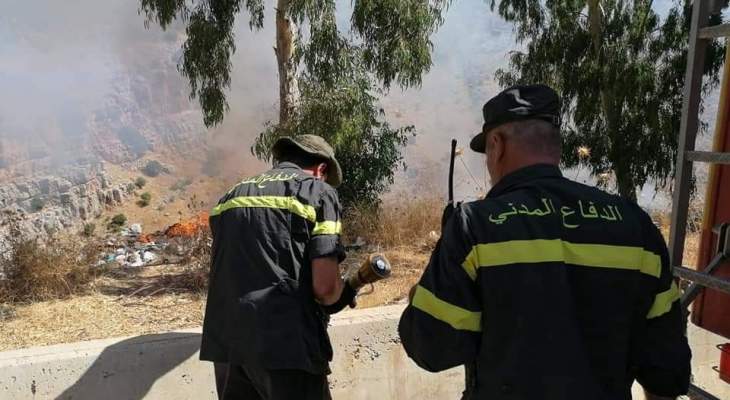 النشرة: الدفاع المدني يعمل على إخماد حريق هشيم في المعصرة بخراج كفرشوبا