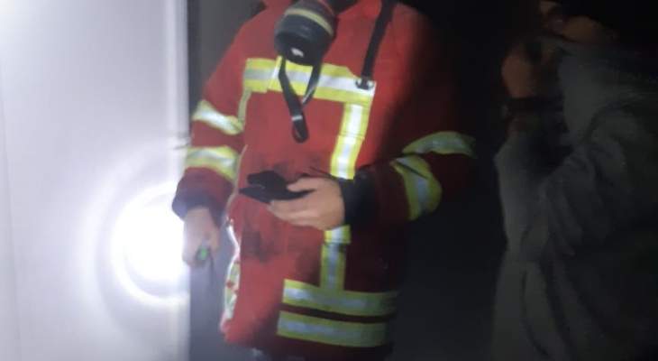 النشرة: اخماد حريق داخل غرفة كهرباء في صيدا 