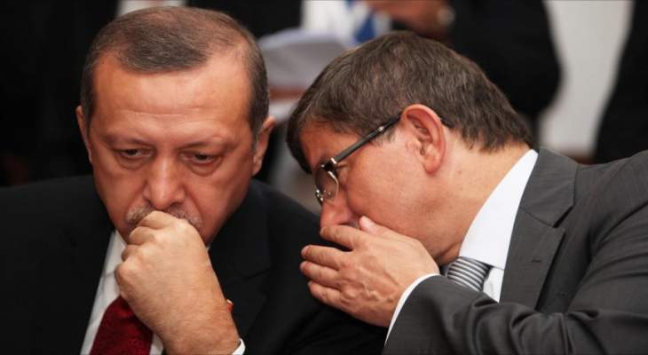أردوغان &quot;يقصي&quot; أوغلو: &quot;تصدع&quot; في البيت الداخلي التركي