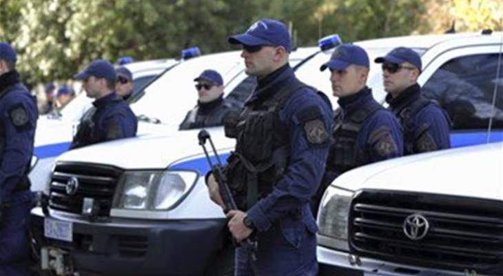 الشرطة اليونانية: توقيف سبعة رجال يشتبه في أنهم هددوا مهاجرين