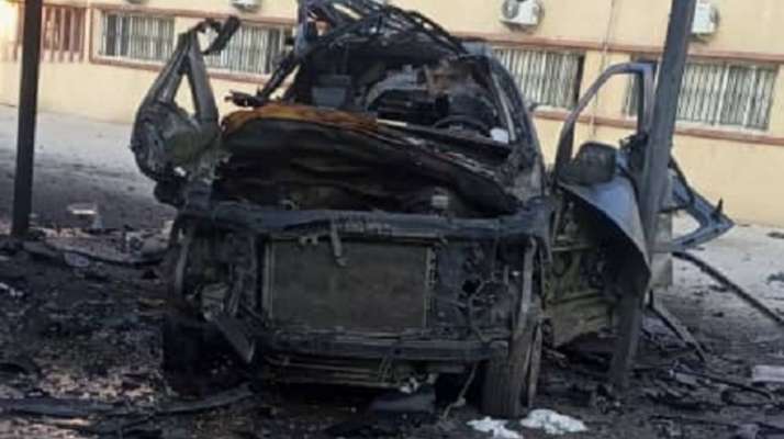 "المرصد السوري": انفجار سيارة نقل موظفين تابعة لهيئة التربية في القامشلي