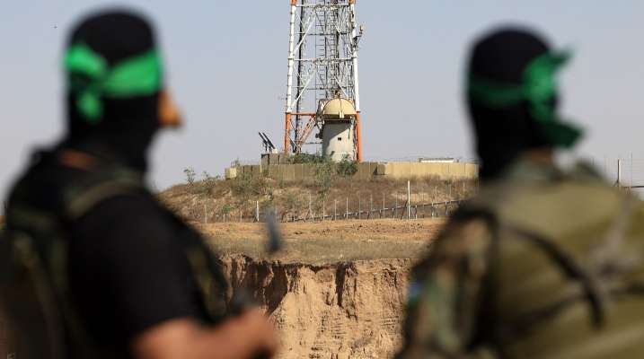 "القسام": قصفنا من جنوب لبنان ثكنة "ليمان" العسكرية في الجليل الغربي برشقةٍ صاروخيةٍ مركزة
