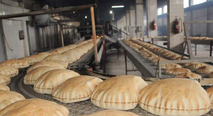 اتحاد نقابات الأفران: وقف توزيع الخبز وحصر البيع بصالات الأفران والمخابز اعتبارا من الغد