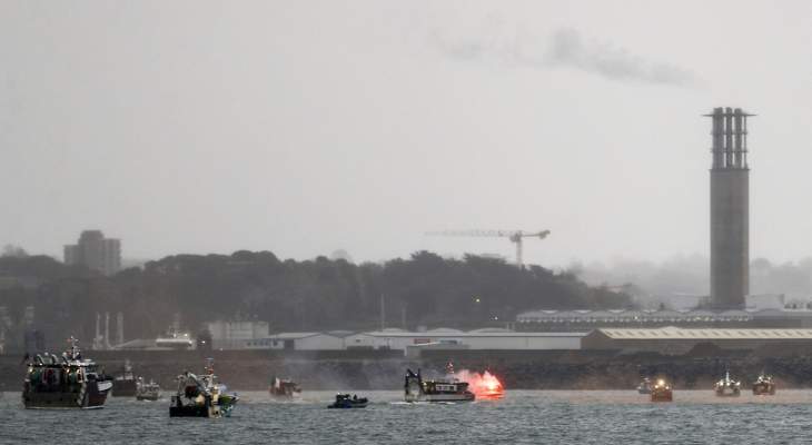 AFP: احتجاج نحو 50 قارب صيد فرنسيا عند ميناء جيرسي البريطاني