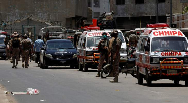 مقتل 27 مواطناً وإصابة العشرات إثر إصطدام حافلة ركاب وعربة مقطورة في باكستان