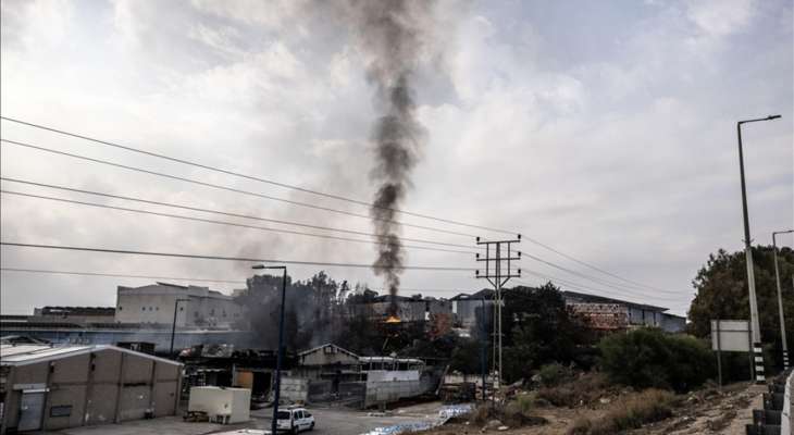 وسائل إعلام إسرائيلية: إصابة شخصين بجروح في سديروت إثر سقوط صاروخ أطلق من قطاع غزة
