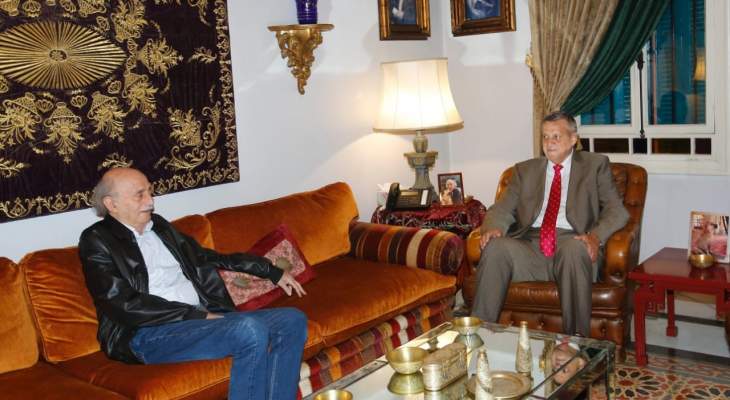 جنبلاط يستقبل كوبيتش والسفير التركي في لبنان