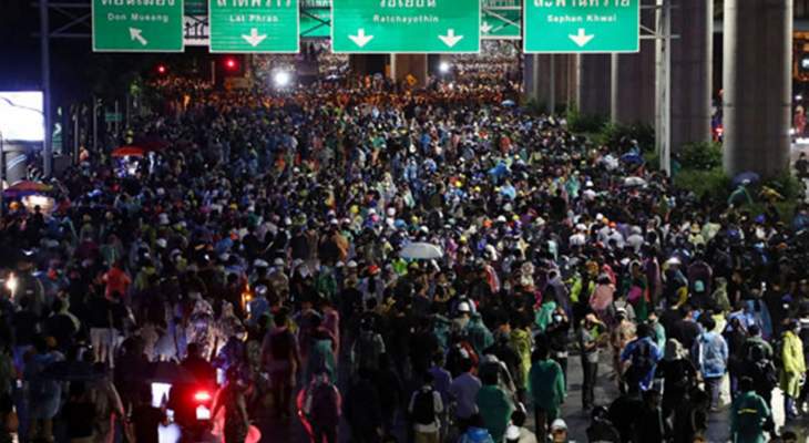 متظاهرون واصلوا احتجاجتهم في تايلاند لليوم الخامس على التوالي