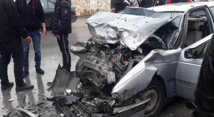 النشرة: سقوط قتيلين بحادث سير على اوتوستراد اللبوة 