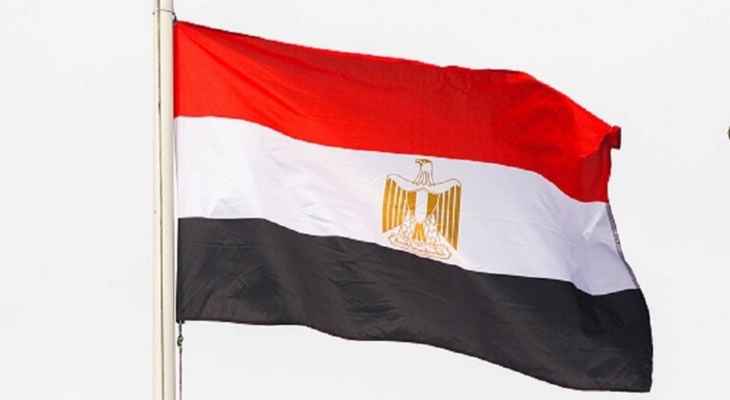 الداخلية المصرية: إحالة ضابط شرطة وأمنيين اثنين للتحقيق عاملوا مواطنا بقسوة