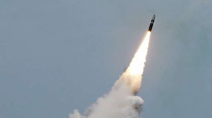 "تاس": روسيا تطور صاروخا باليستيا جديدا من نوع "زميفيك" القاتل لحاملات الطائرات