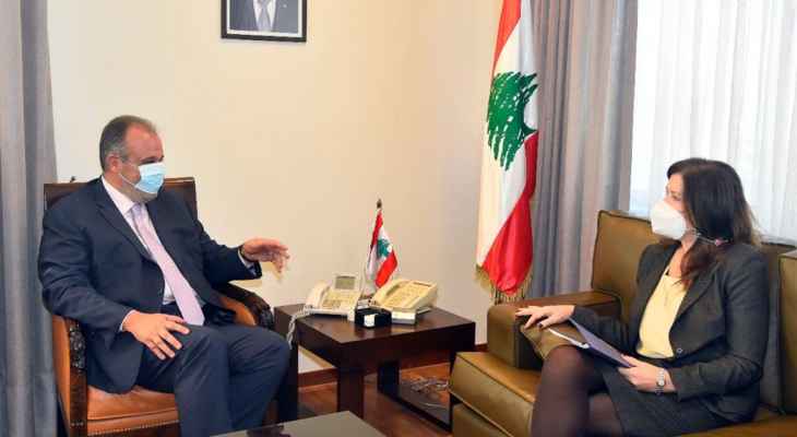 بوشكيان بحث مع شيا في تعزيز التعاون والشراكة بين لبنان والولايات المتحدة