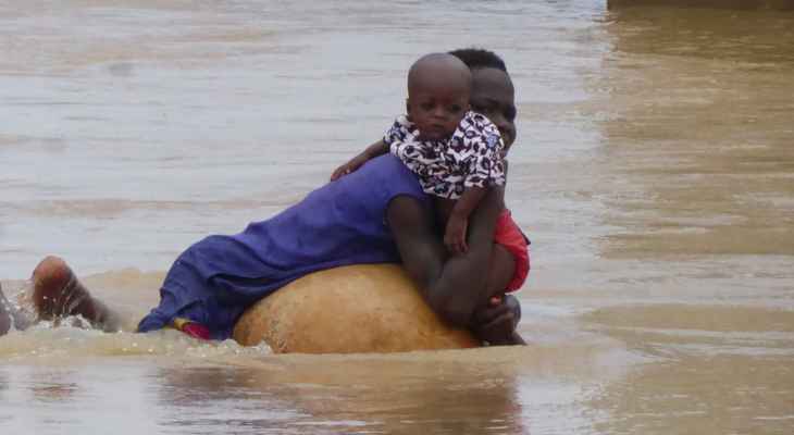 500 قتيل و1.4 مليون نازح في نيجيريا جراء الأمطار والفيضانات