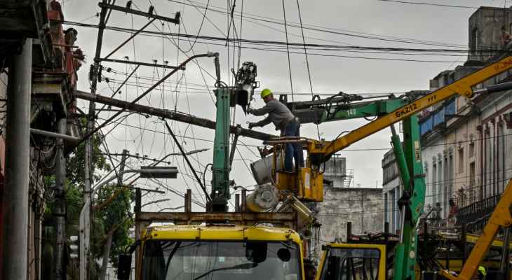 وول ستريت جورنال: كوبا تطلب من أميركا المساعدة بعد قطع الإعصار إيان الكهرباء عن الجزيرة