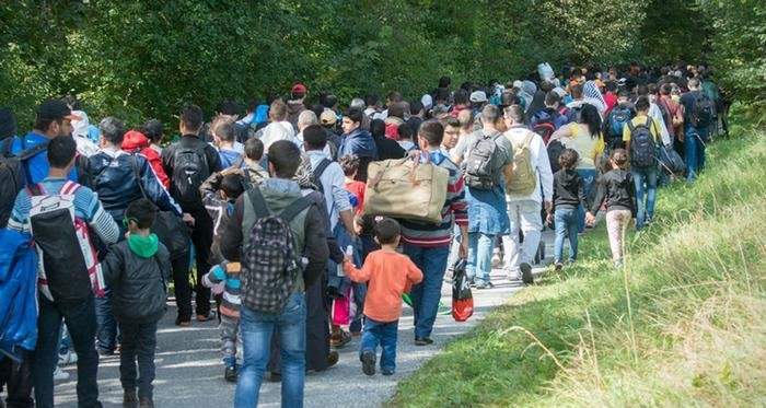 صحيفة بلجيكية:تزايد أعداد المهاجرين غير الشرعيين على السواحل البلجيكية