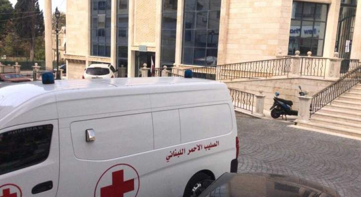 الصليب الاحمر اللبناني يقدم الرعاية الصحية في بلدية حارة صيدا
