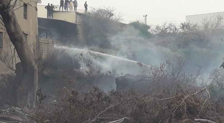 النشرة: اندلاع حريق في باحة مركز الأثار في المدينة الصناعية القديمة في صيدا