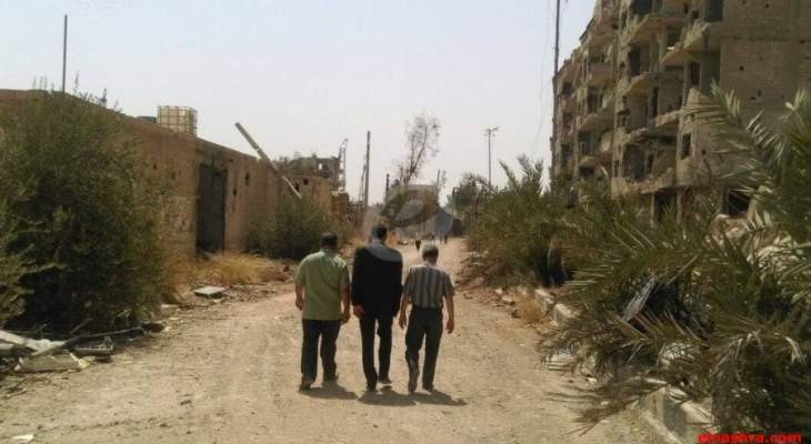 النشرة: صور حصرية لبعض المسلحين الذين يتحضرون للخروج من داريا