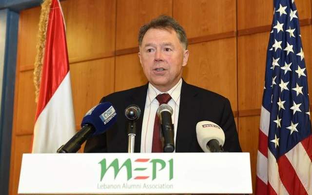 جونز:نشجع اللبنانيين على المشاركة بالحياة السياسية التي تؤثر ايجابا عليهم