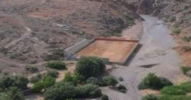 ثمانية قتلى نتيجة سيول غمرت ملعب كرة قدم اثر الفيضانات في جنوب المغرب