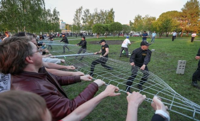 مواجهات واعتقال أشخاص عدة خلال احتجاجات ضد بناء كاتدرائية في روسيا