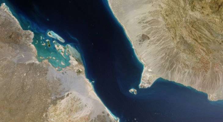 "أمبري" للأمن البحري: تلقينا بلاغًا عن واقعة على بعد 15 ميلًا بحريًا إلى الغرب من المخا باليمن