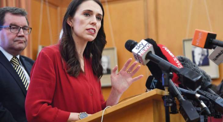 رئيسة وزراء نيوزيلاندا: سنمدد تدابير العزل العام السارية لمكافحة كورونا أسبوعا