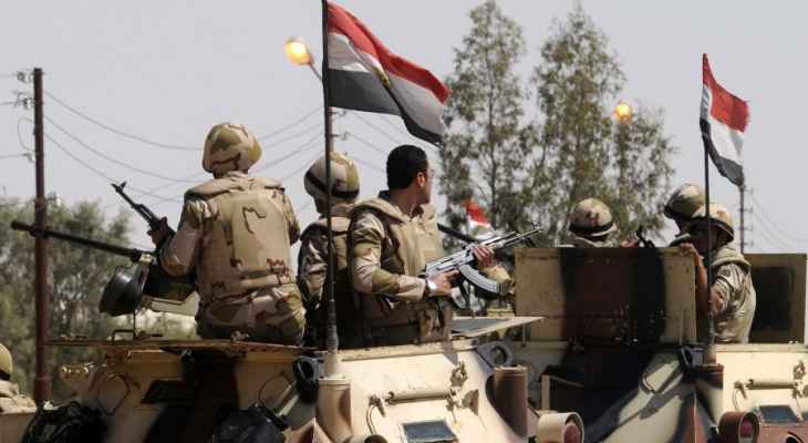 الجيش المصري: مقتل ضابط وعشرة جنود وإصابة 5 آخرين في هجوم شرق قناة السويس
