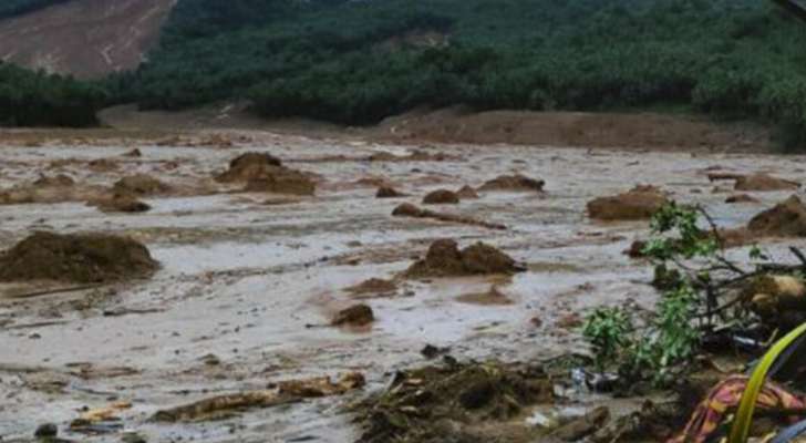 مقتل 25 على الأقل في فيضانات وإنهيارات أرضية في الفلبين