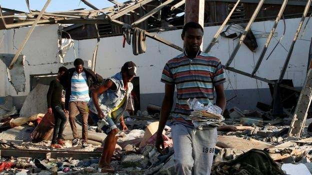 مسؤولة اممية: قصف مركز اللاجئين في ليبيا يرقى إلى جريمة حرب