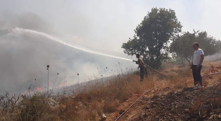 اندلاع حريق كبير في غابات الصنوبر بعكار امتدادا إلى غابة المرغان في القبيات ووصول النيران إلى المنازل