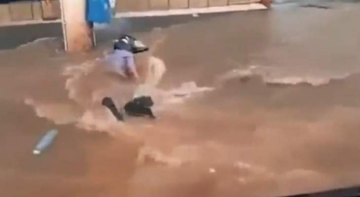 الفيضانات تودى بحياة 22 شخصا في فيتنام