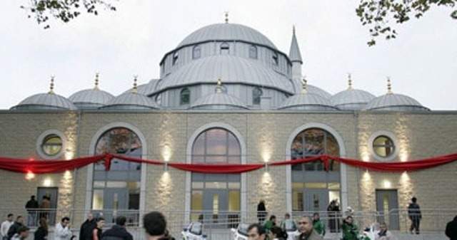 مفتي تركيا يجيز تحويل أجزاء من المساجد لمستشفيات مؤقتة لعلاج كورونا
