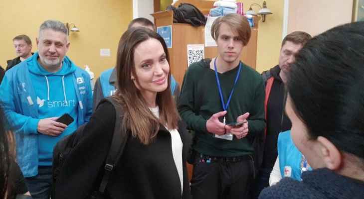 أنجلينا جولي في لفيف الأوكرانية بـ"زيارة مفاجئة"